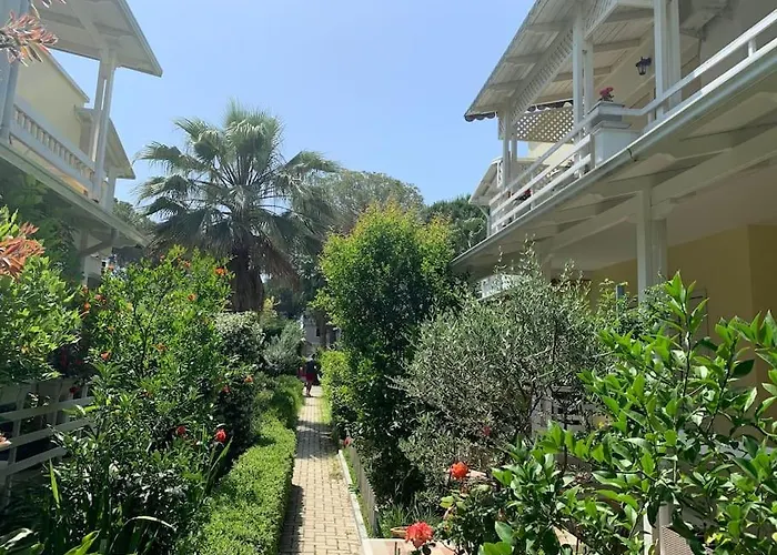 Beach Apartment Kompleksi Lura 1